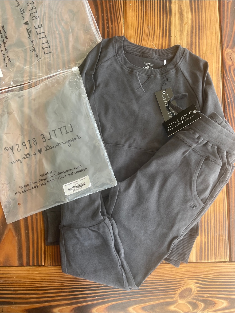 Little Bipsy shadow set nwt
